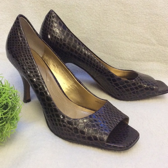 Tahari Riddle open square toe faux snakeskin heels - Picture 3 of 10